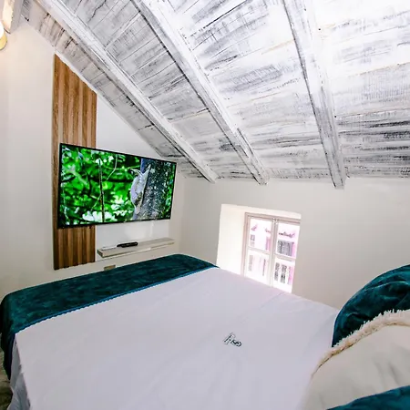 Sublime Hotel *