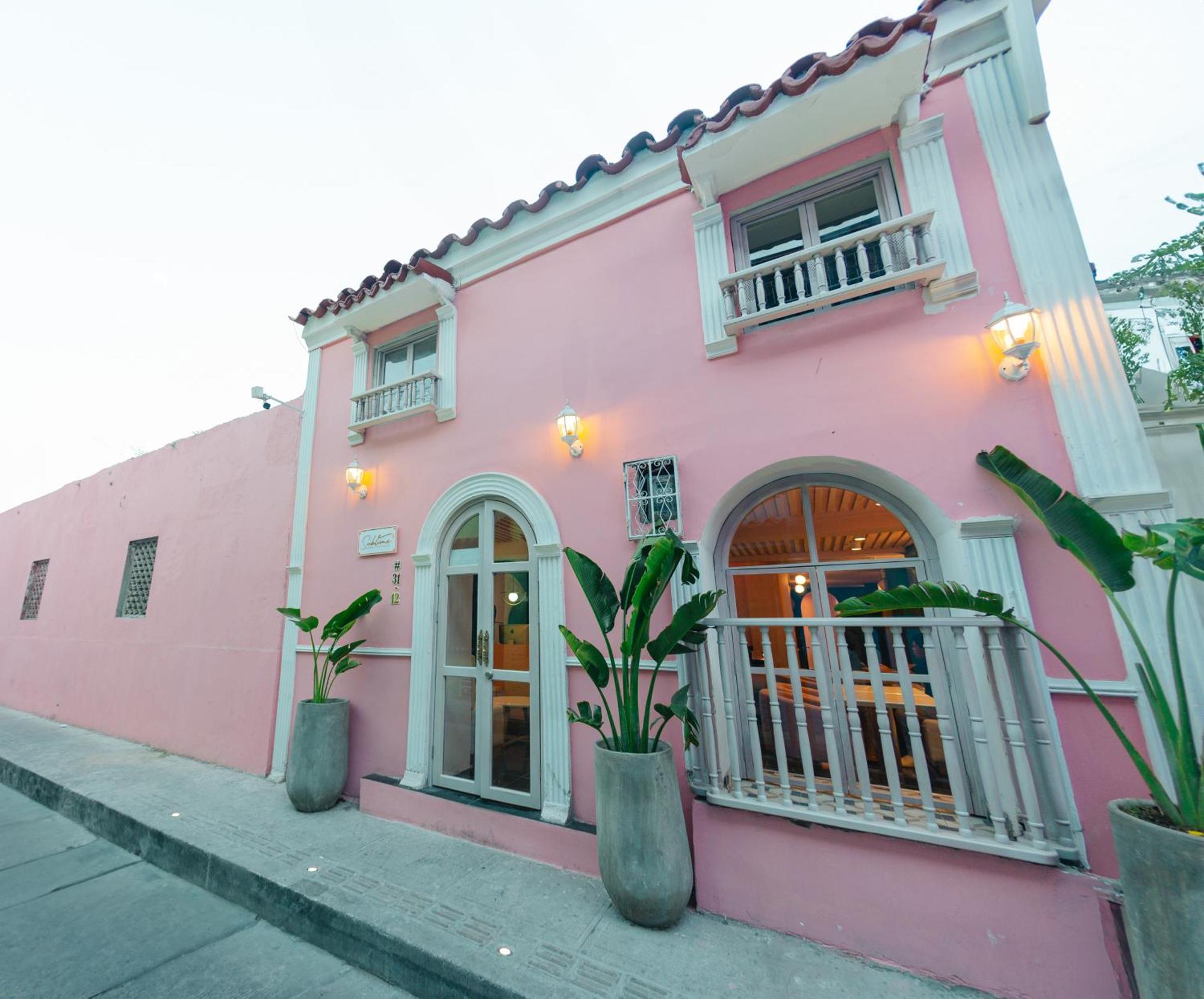 Hotel Sublime *